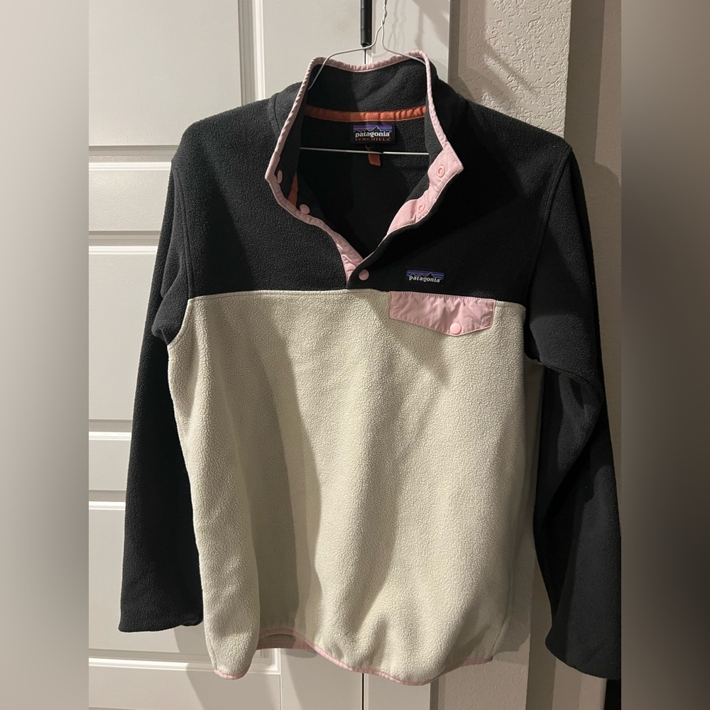 Patagonia woman’s snap pullover